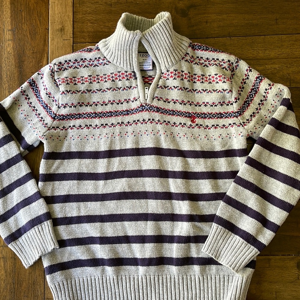 Izod boys sweater size Medium